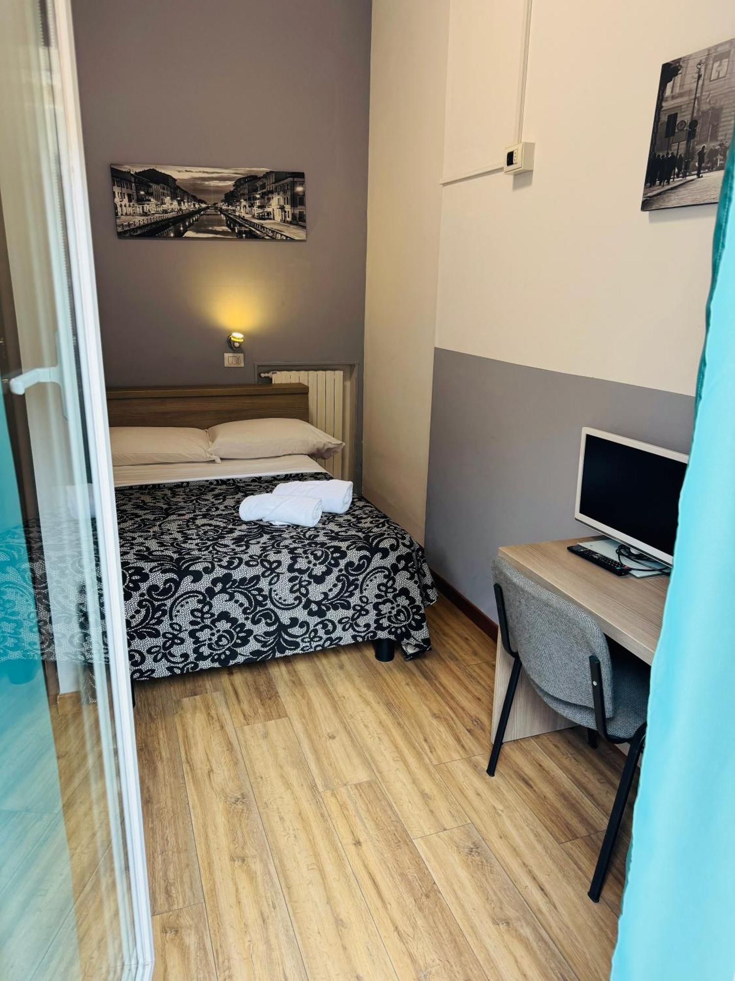 Bovisa House B&B Private Rooms Milan Exterior photo